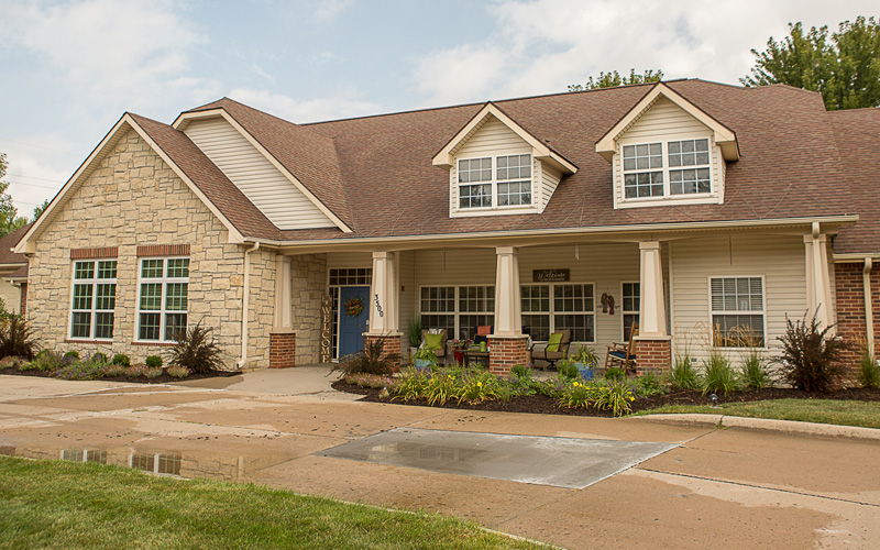 Assisted Living for Seniors - Bickford of Iowa City - Bickford Senior ...